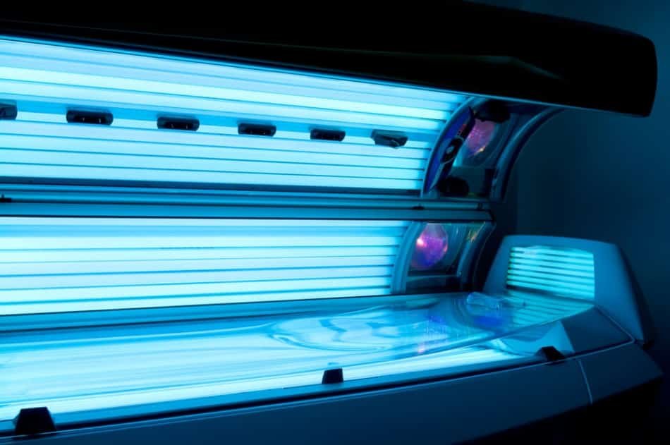 How to Clean a Tanning Bed